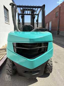 Diesel Forklifts 2013  Mitsubishi FD50N (4)