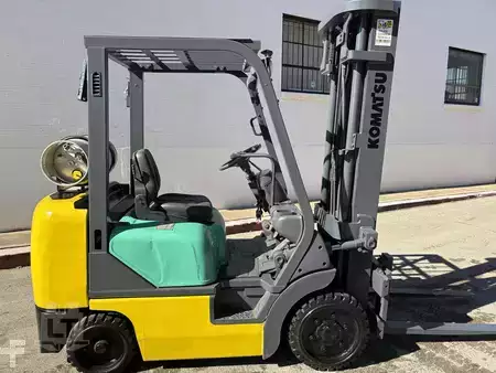 Propane Forklifts - Komatsu FG25ST-12 (2)