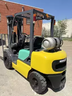 Propane Forklifts - Komatsu FG25T-12 (10)