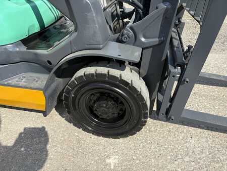 Diesel Forklifts 2013  Komatsu FG25T-16 (10)