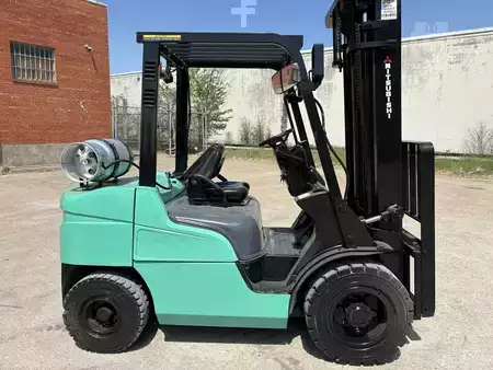 Montacargas GLP 2019  Mitsubishi FG30N (1)