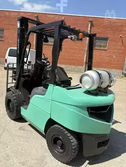 Montacargas GLP 2019  Mitsubishi FG30N (10)