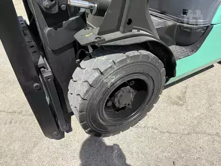 Montacargas GLP 2019  Mitsubishi FG30N (14)