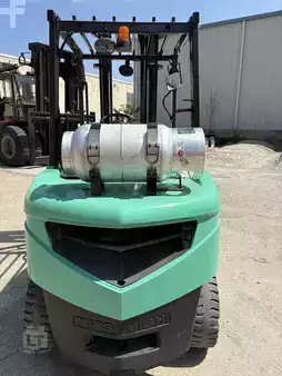 Montacargas GLP 2019  Mitsubishi FG30N (4)