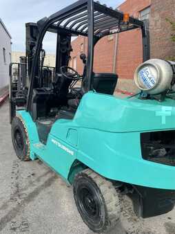 Diesel Forklifts 2015  Mitsubishi FG40N (8)