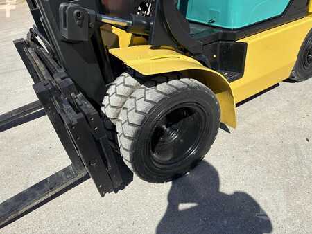 Montacargas GLP - Komatsu FG40ZT-8 (14)