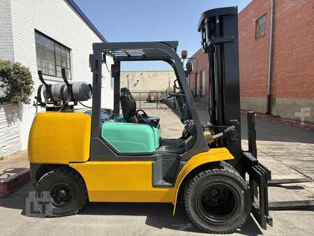 Propane Forklifts - Komatsu FG50-7 (2)