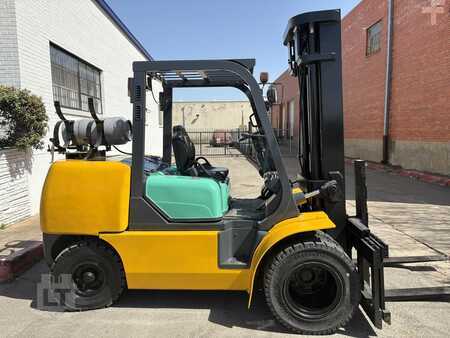 Propane Forklifts - Komatsu FG50-7 (2)