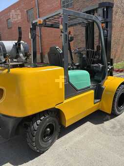 Propane Forklifts - Komatsu FG50-7 (9)