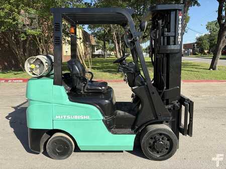 Propane Forklifts - Mitsubishi FGC30N (1)