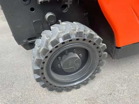 Manipulador fijo - JLG G5-18A (14)