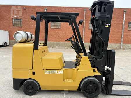 Propane Forklifts - CAT Lift Trucks GC45K (2)