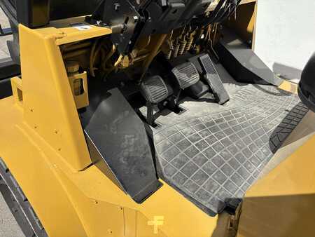 Carretilla elevadora GLP - CAT Lift Trucks GC70K (13)