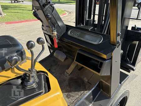 Carretilla elevadora GLP - Yale GLC050RG (7)