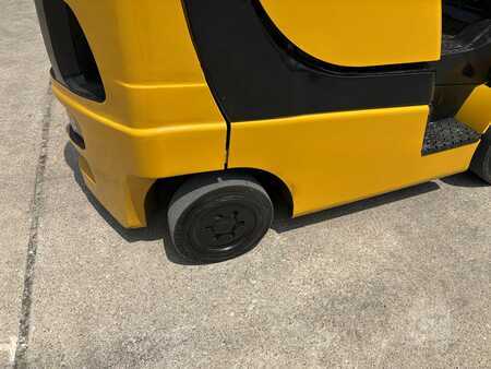 Propane Forklifts 2013  Yale GLC050VX (15)