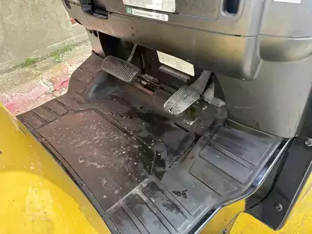 Propane Forklifts 2019  Yale GLC080VX (17)
