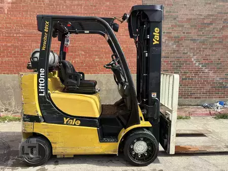Propane Forklifts 2019  Yale GLC080VX (2)