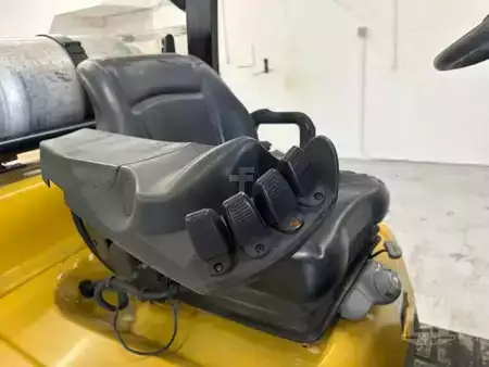 Diesel Forklifts 2017  Yale GLC120VX (11)