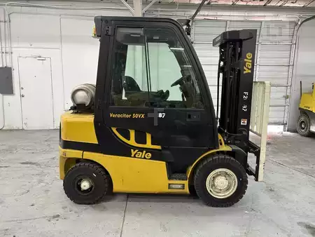 Montacargas GLP 2017  Yale GLP050VX (2)
