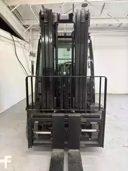 Diesel Forklifts 2014  Yale GLP080VX (12)