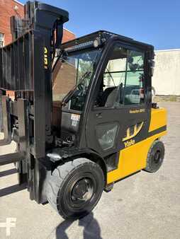 Propane Forklifts 2013  Yale GLP080VX (7)