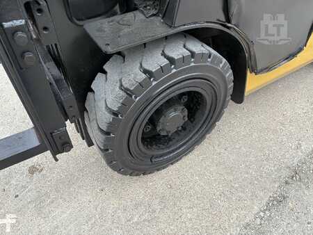 Propane Forklifts - CAT Lift Trucks GP25 (13)