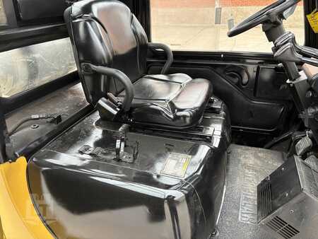 Propane Forklifts - CAT Lift Trucks GP25 (6)