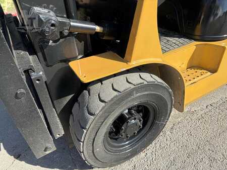 Carretilla elevadora diésel - CAT Lift Trucks GP25K (13)