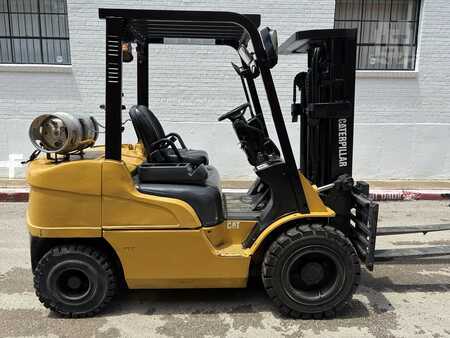 Diesel Forklifts 2015  CAT Lift Trucks GP30N (1)