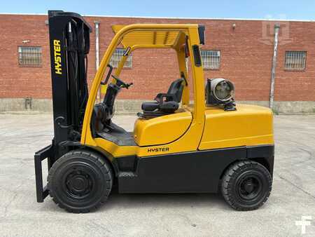 Propane Forklifts 2020  Hyster H100FT (1)