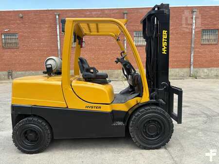 Propane Forklifts 2020  Hyster H100FT (2)