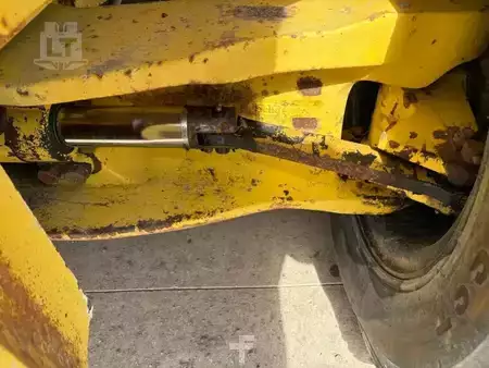 Montacargas diésel - Hyster H280XL (13)