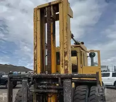 Diesel Forklifts - Hyster H460A (26)