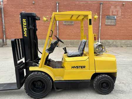 Propane Forklifts 2004  Hyster H65XM (1)