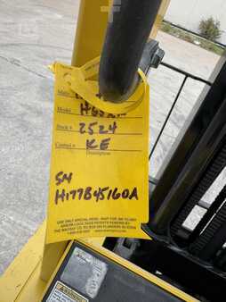 Propane Forklifts 2004  Hyster H65XM (18)