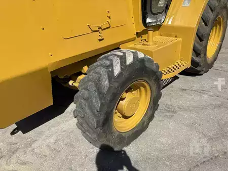 Rough Terrain Forklifts 2018  Master Craft MC08-11136 (18)