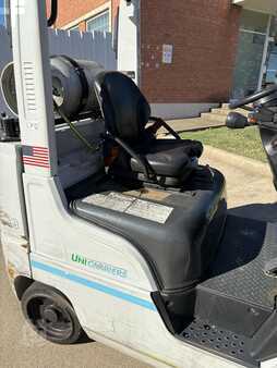 Carretilla elevadora GLP - Nissan MCP1F2A25LV (11)