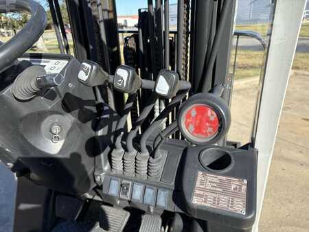 Carretilla elevadora GLP - Nissan MCP1F2A25LV (13)