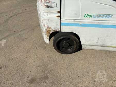 Carretilla elevadora GLP - Nissan MCP1F2A25LV (17)