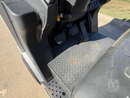 Carretilla elevadora GLP - Nissan MCP1F2A25LV (18)