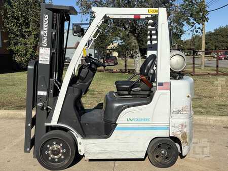 Carretilla elevadora GLP - Nissan MCP1F2A25LV (2)