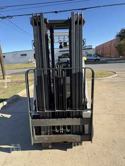 Carretilla elevadora GLP - Nissan MCP1F2A25LV (4)