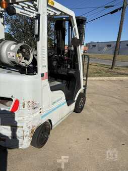 Carretilla elevadora GLP - Nissan MCP1F2A25LV (8)