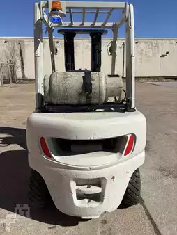 Diesel Forklifts 2016  Nissan MU1F2A25LV (11)