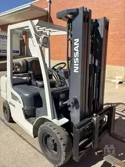 Diesel Forklifts 2016  Nissan MU1F2A25LV (5)