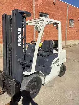 Diesel Forklifts 2016  Nissan MU1F2A25LV (6)