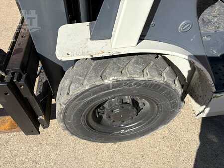 Carretilla elevadora diésel 2016  Nissan MU1F2A25LV (14)