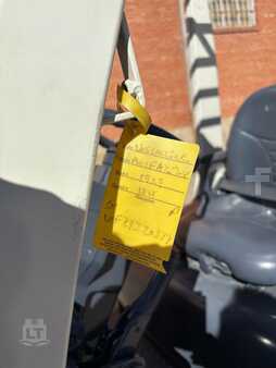 Carretilla elevadora diésel 2016  Nissan MU1F2A25LV (16)