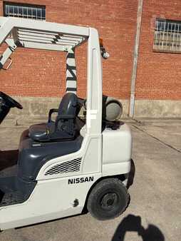 Carretilla elevadora diésel 2016  Nissan MU1F2A25LV (7)