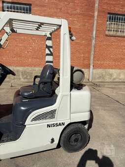 Dieseltrukki 2016  Nissan MU1F2A25LV (7)